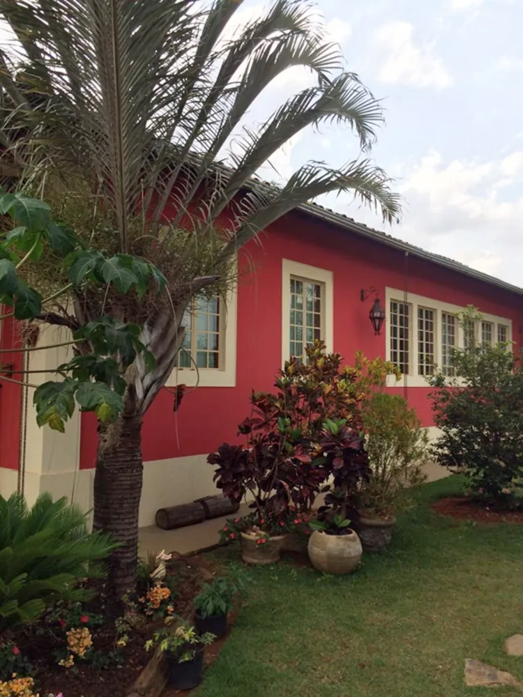Chácara, 3 quartos, 1464 m² - Foto 1