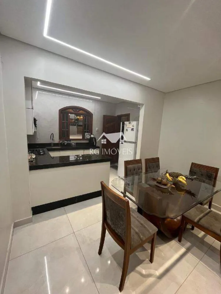 Casa, 3 quartos, 200 m² - Foto 15