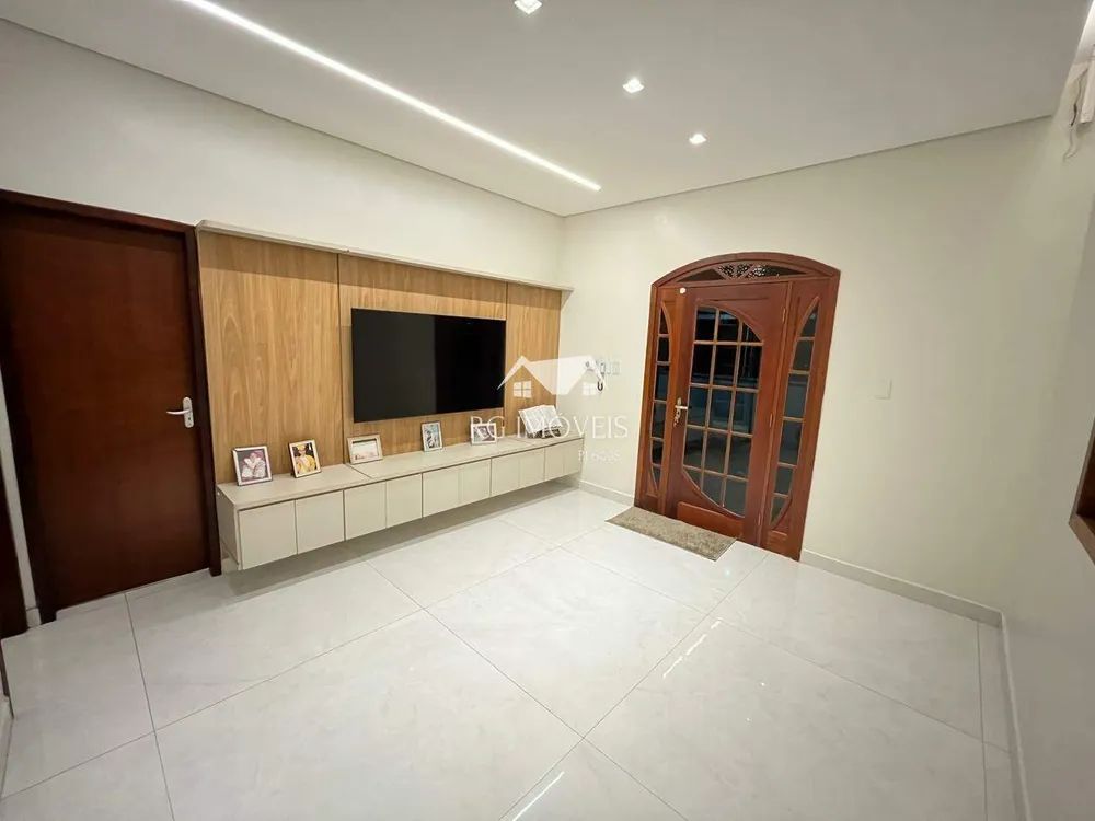 Casa, 3 quartos, 200 m² - Foto 9