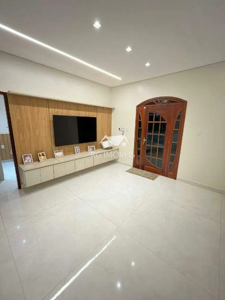 Casa, 3 quartos, 200 m² - Foto 6