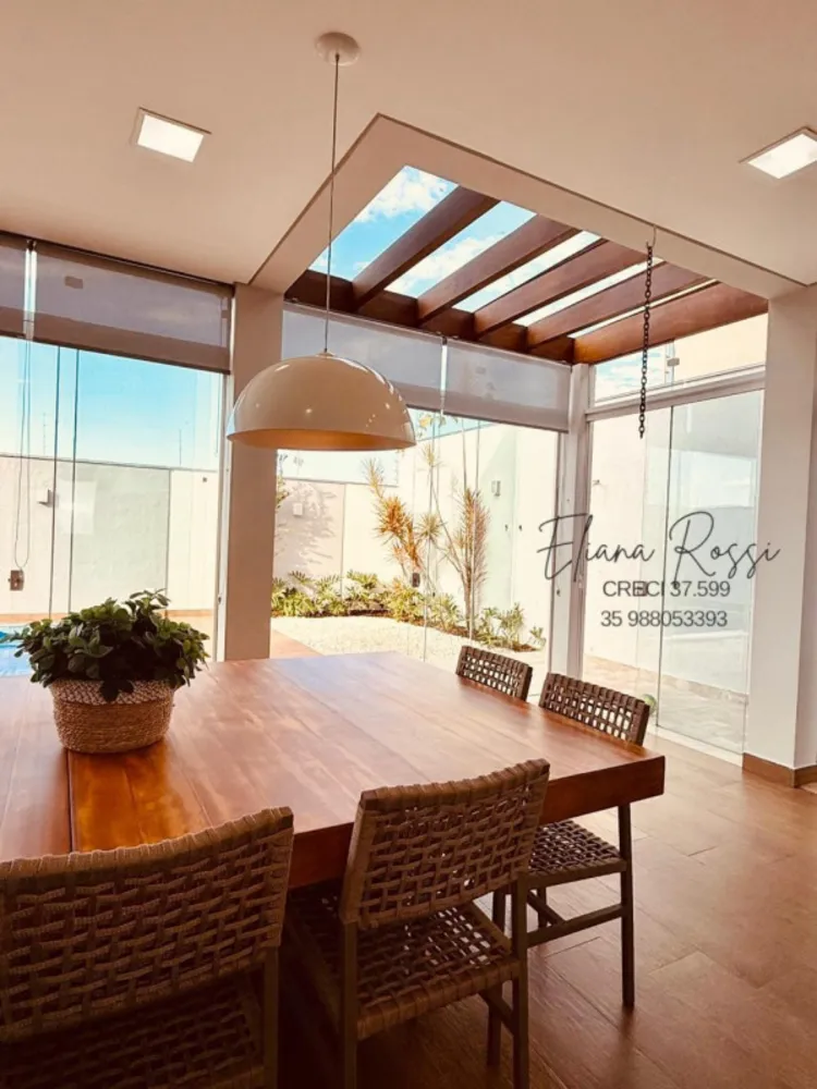 Casa, 4 quartos, 300 m² - Foto 4