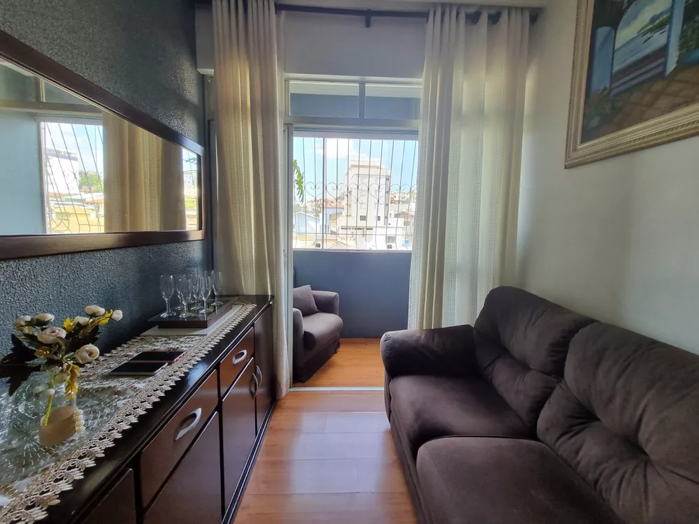 Apartamento à venda com 3 quartos, 62m² - Foto 1