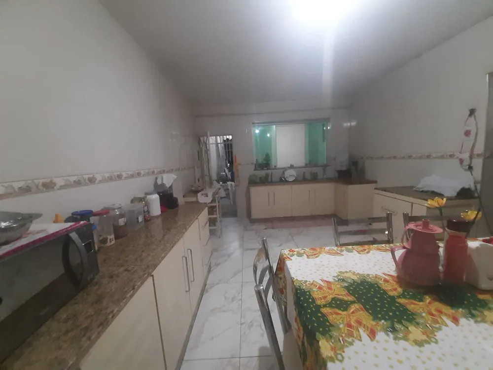 Casa, 4 quartos - Foto 1