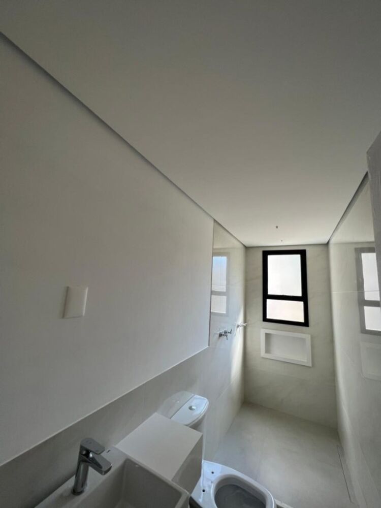 Apartamento à venda com 3 quartos, 170m² - Foto 7