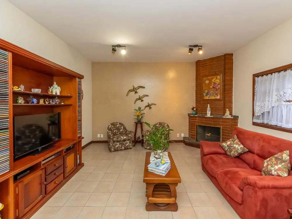 Casa, 4 quartos, 670 m² - Foto 1