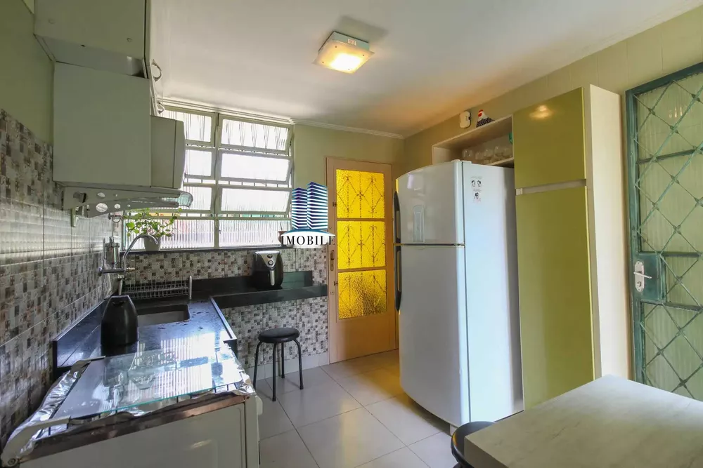 Casa à venda com 3 quartos, 30m² - Foto 12