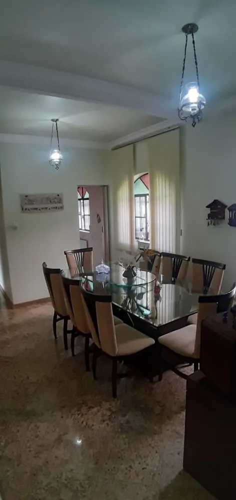 Casa, 8 quartos, 252 m² - Foto 4