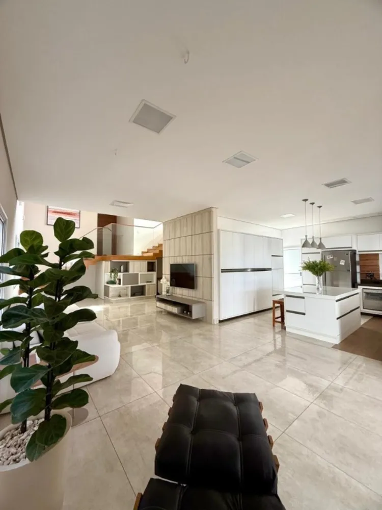Casa, 3 quartos, 300 m² - Foto 5