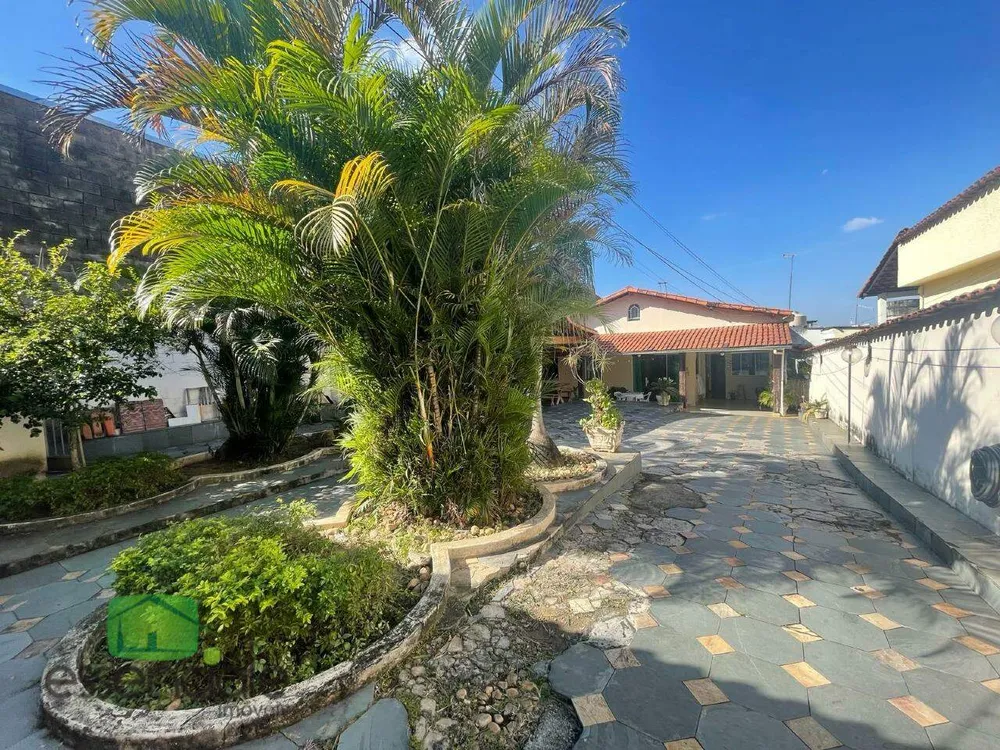 Casa, 3 quartos, 360 m² - Foto 1
