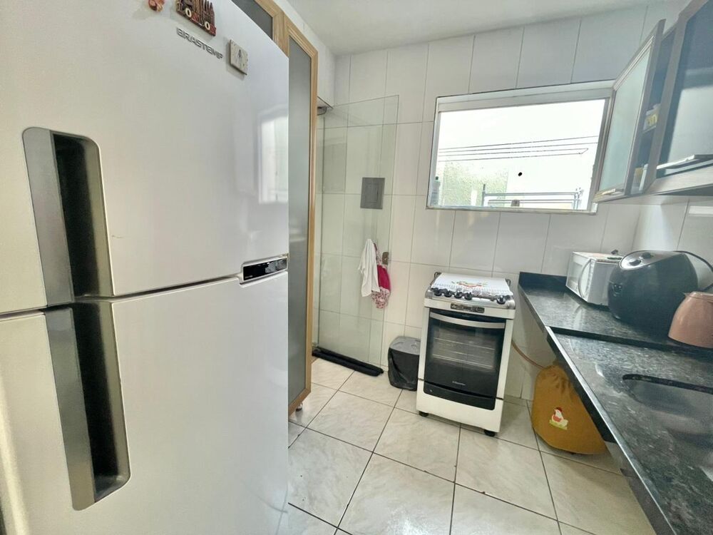 Casa à venda com 2 quartos, 56m² - Foto 4