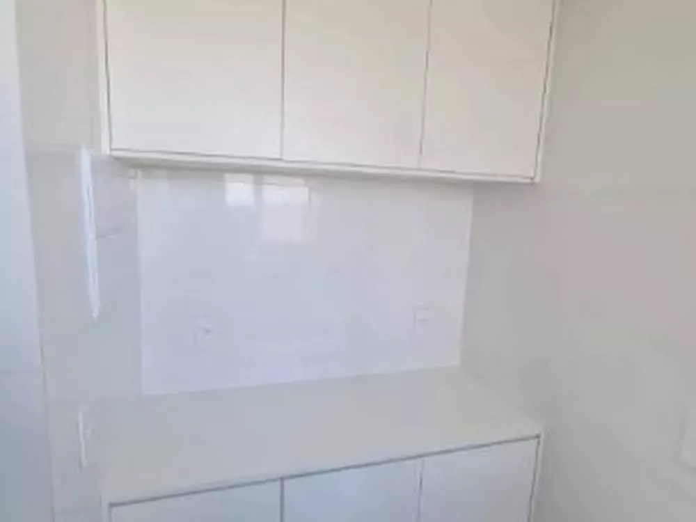 Apartamento à venda com 2 quartos, 61m² - Foto 4