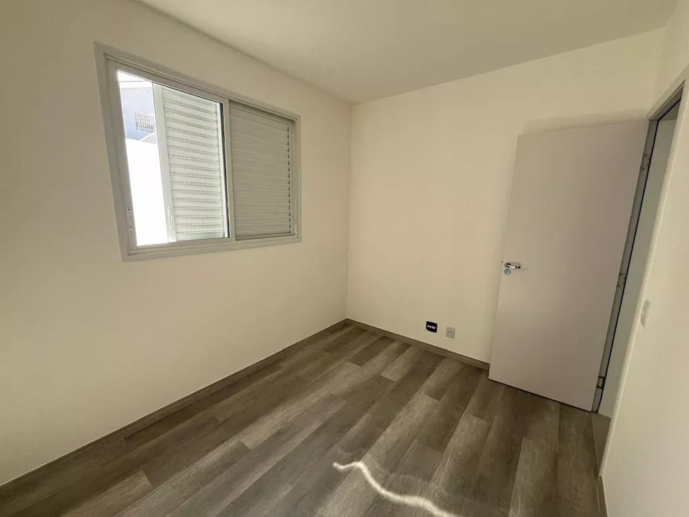 Apartamento à venda com 3 quartos, 75m² - Foto 8