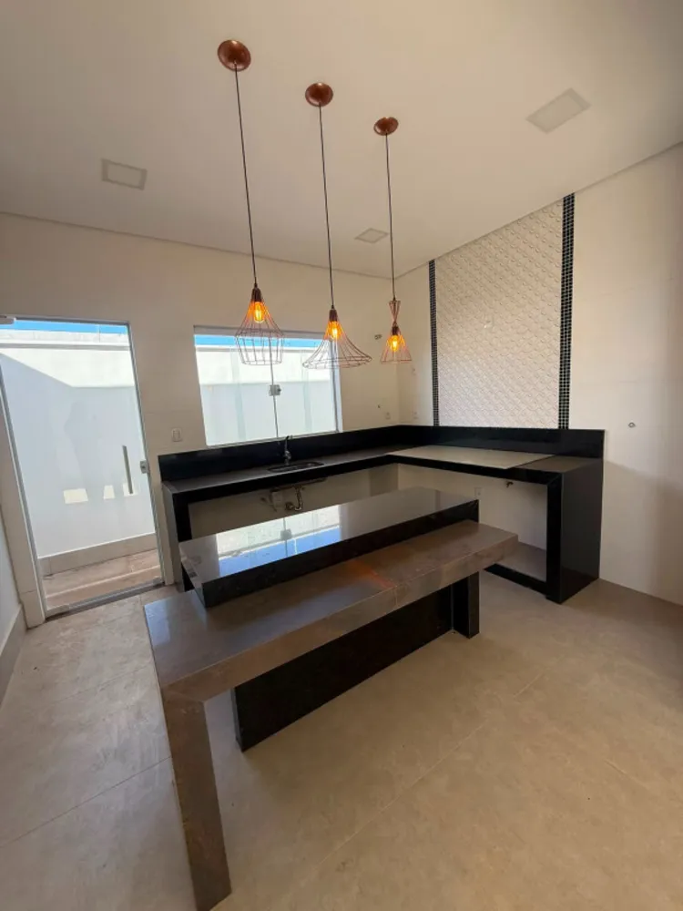Casa, 3 quartos, 180 m² - Foto 3