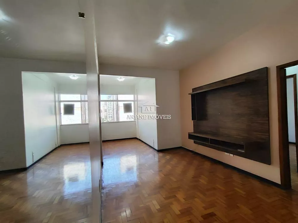 Apartamento à venda com 3 quartos, 100m² - Foto 1