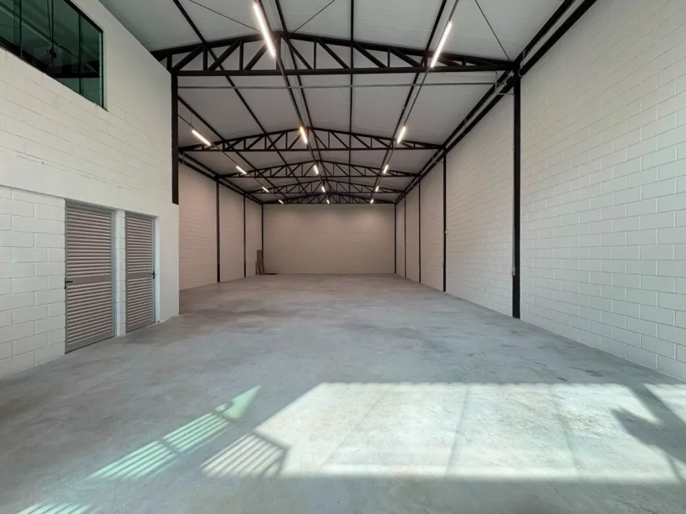 Depósito-Galpão, 710 m² - Foto 2
