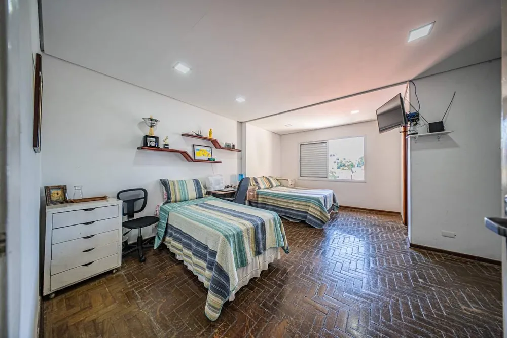 Casa, 6 quartos, 180 m² - Foto 15