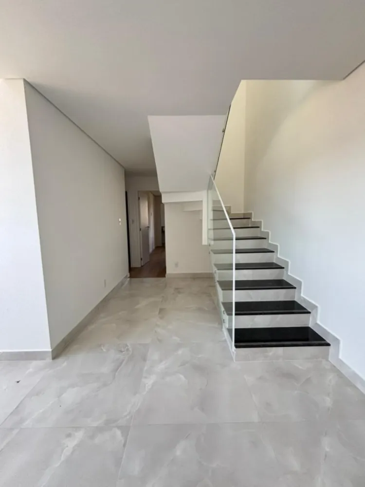 Cobertura, 3 quartos, 149 m² - Foto 2