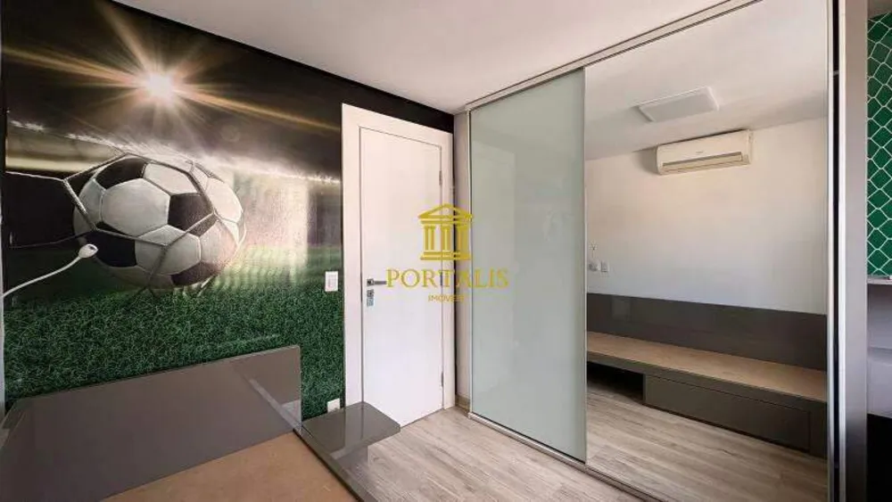 Cobertura, 3 quartos, 251 m² - Foto 9