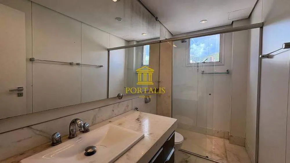 Cobertura, 3 quartos, 251 m² - Foto 14