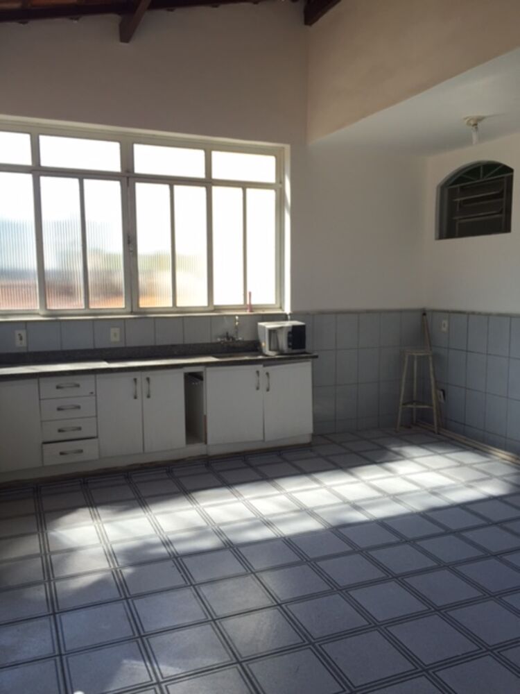 Casa à venda com 4 quartos, 247m² - Foto 10