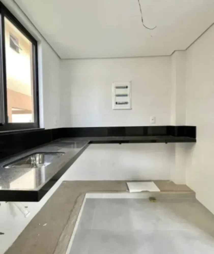 Casa, 4 quartos, 124 m² - Foto 1