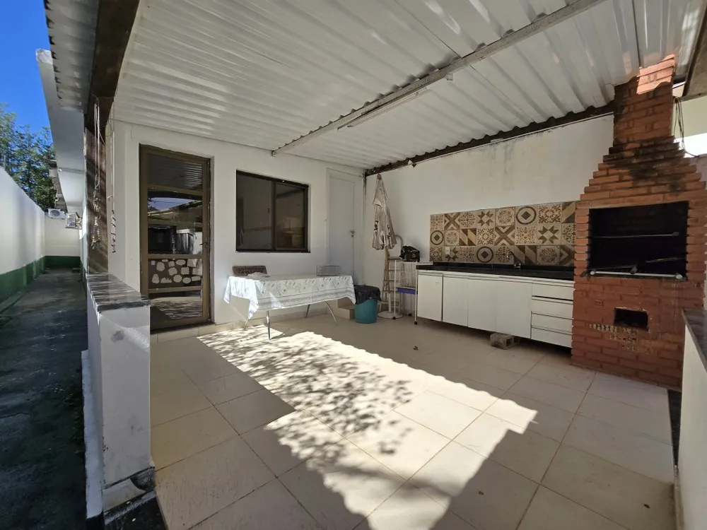 Casa, 2 quartos, 300 m² - Foto 1