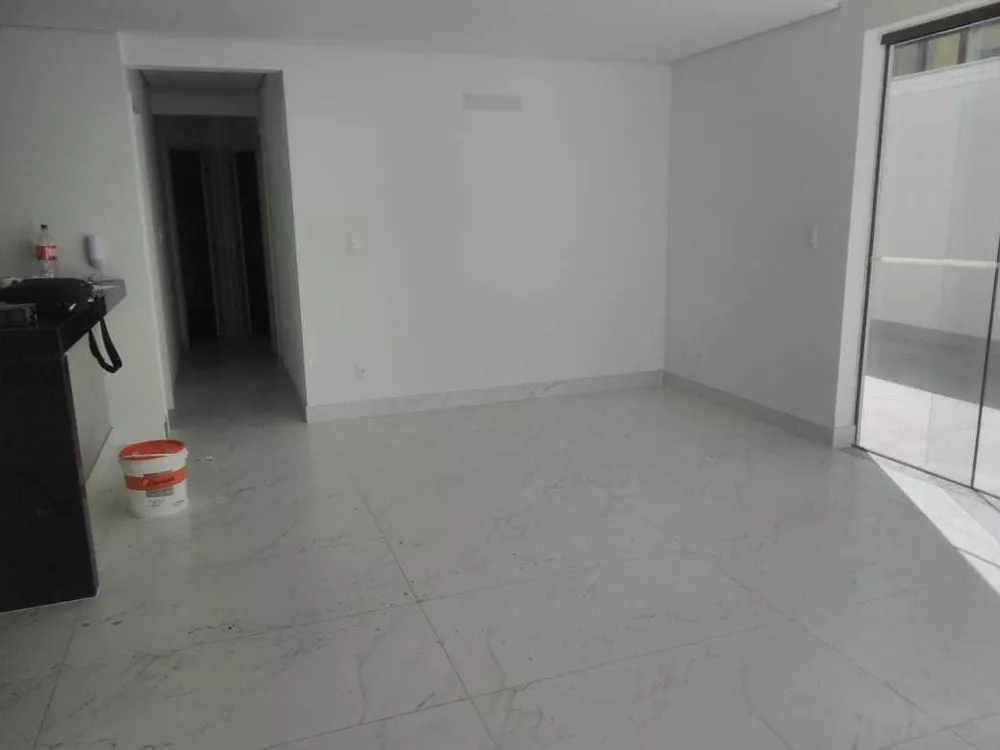 Apartamento à venda com 3 quartos, 77m² - Foto 18