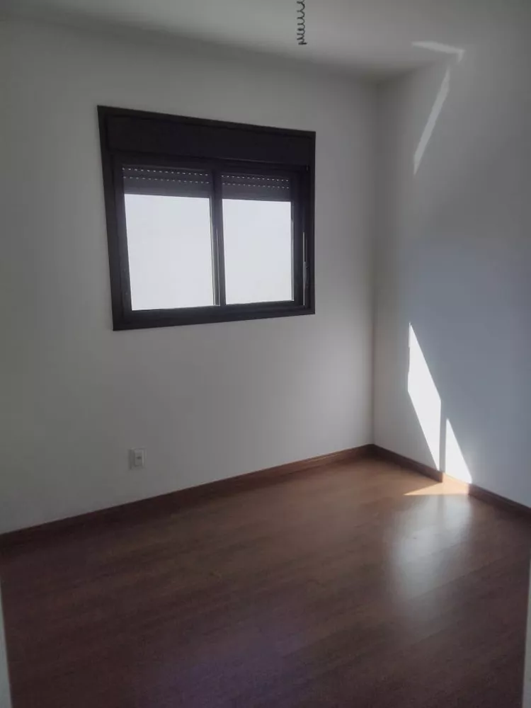 Apartamento à venda com 3 quartos, 77m² - Foto 23