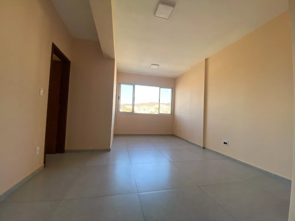 Apartamento à venda com 3 quartos, 71m² - Foto 3