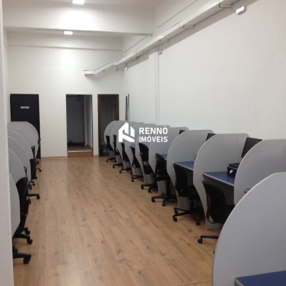 Sala-Conjunto, 200 m² - Foto 1