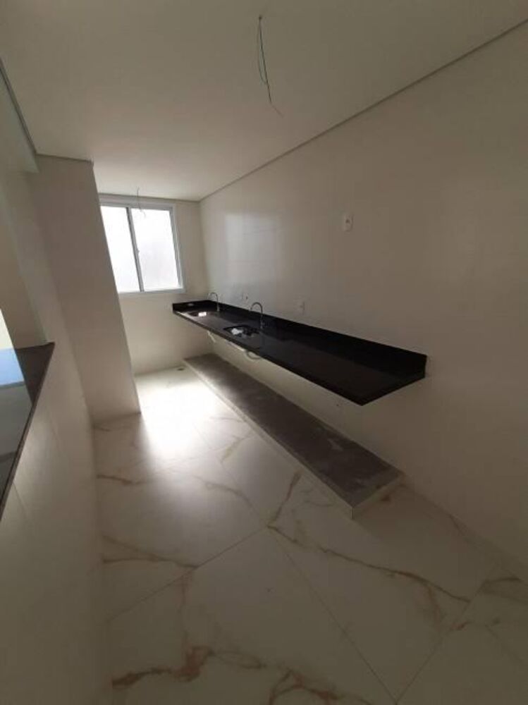 Apartamento à venda com 3 quartos, 83m² - Foto 3