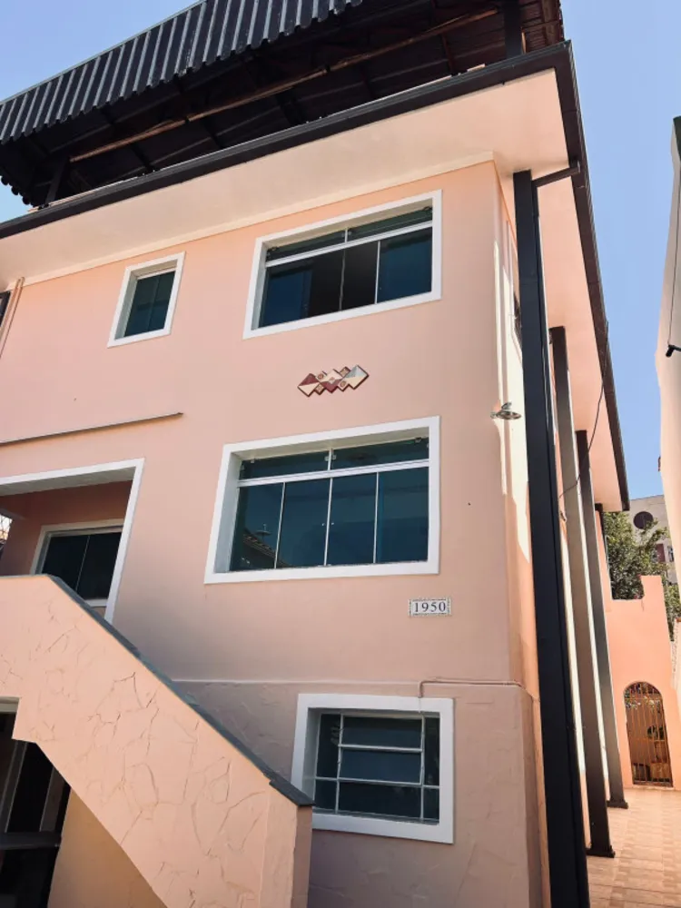 Casa, 4 quartos, 295 m² - Foto 2