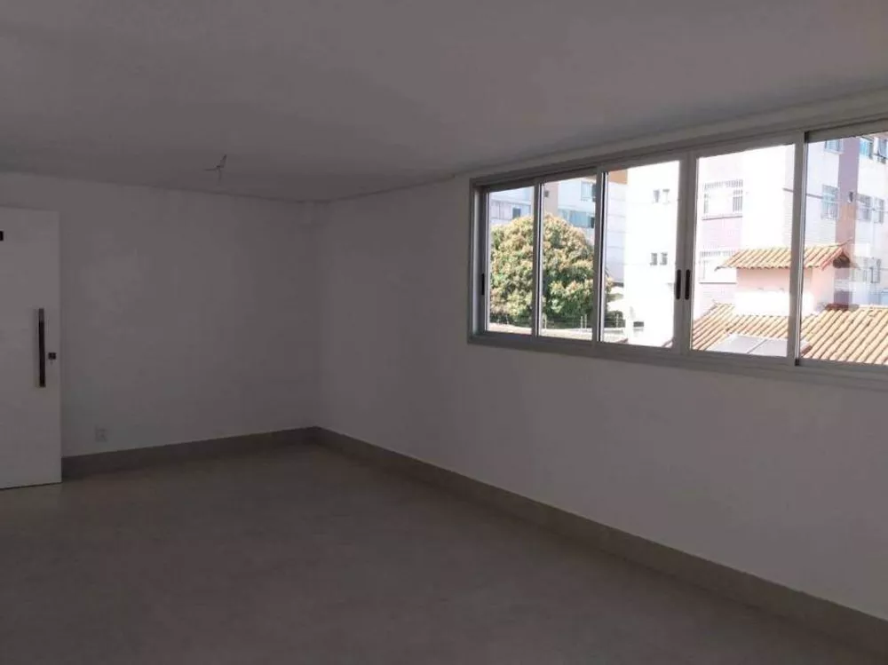 Apartamento à venda com 3 quartos, 95m² - Foto 1