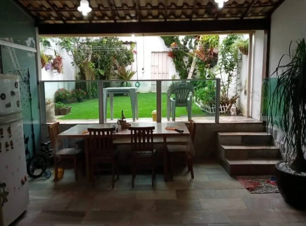 Casa, 2 quartos, 180 m² - Foto 1