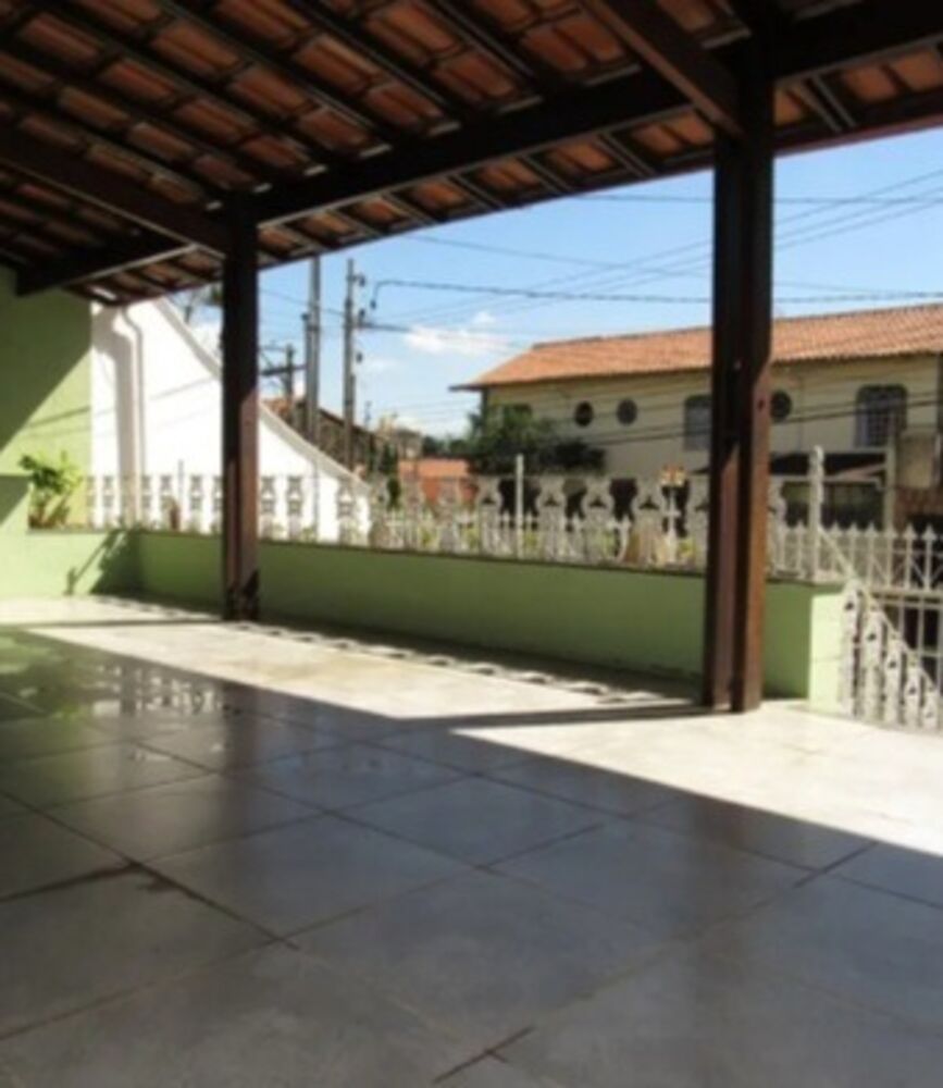 Casa à venda com 4 quartos, 285m² - Foto 4