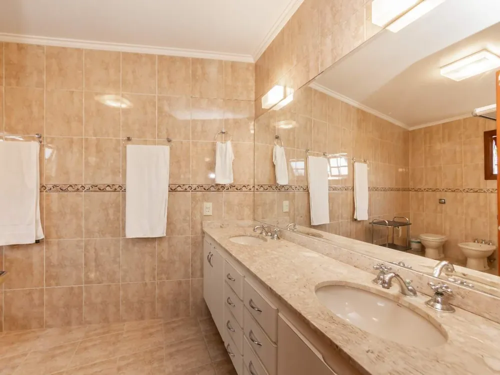 Casa, 4 quartos, 301 m² - Foto 1