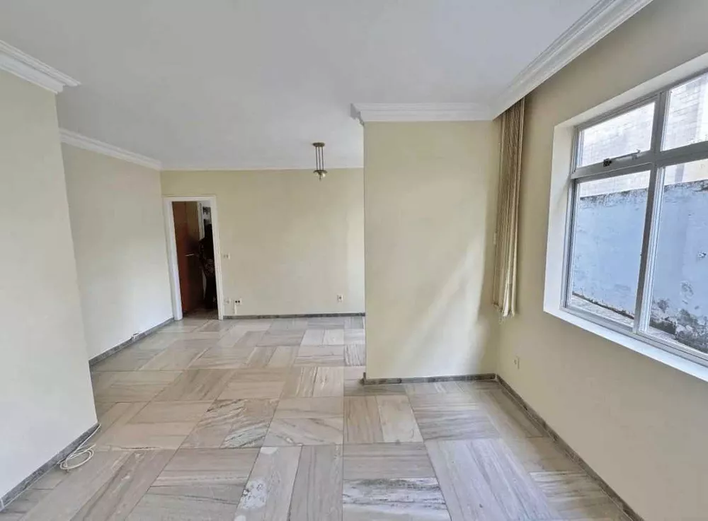 Apartamento à venda com 3 quartos, 98m² - Foto 2