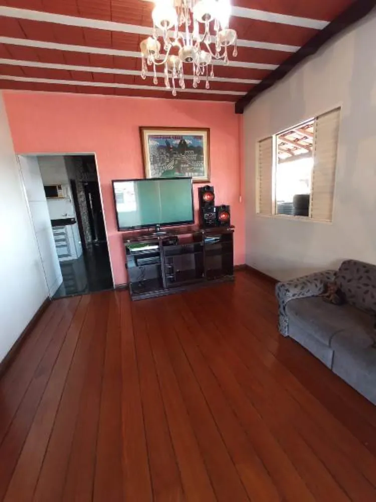 Casa, 6 quartos, 388 m² - Foto 1