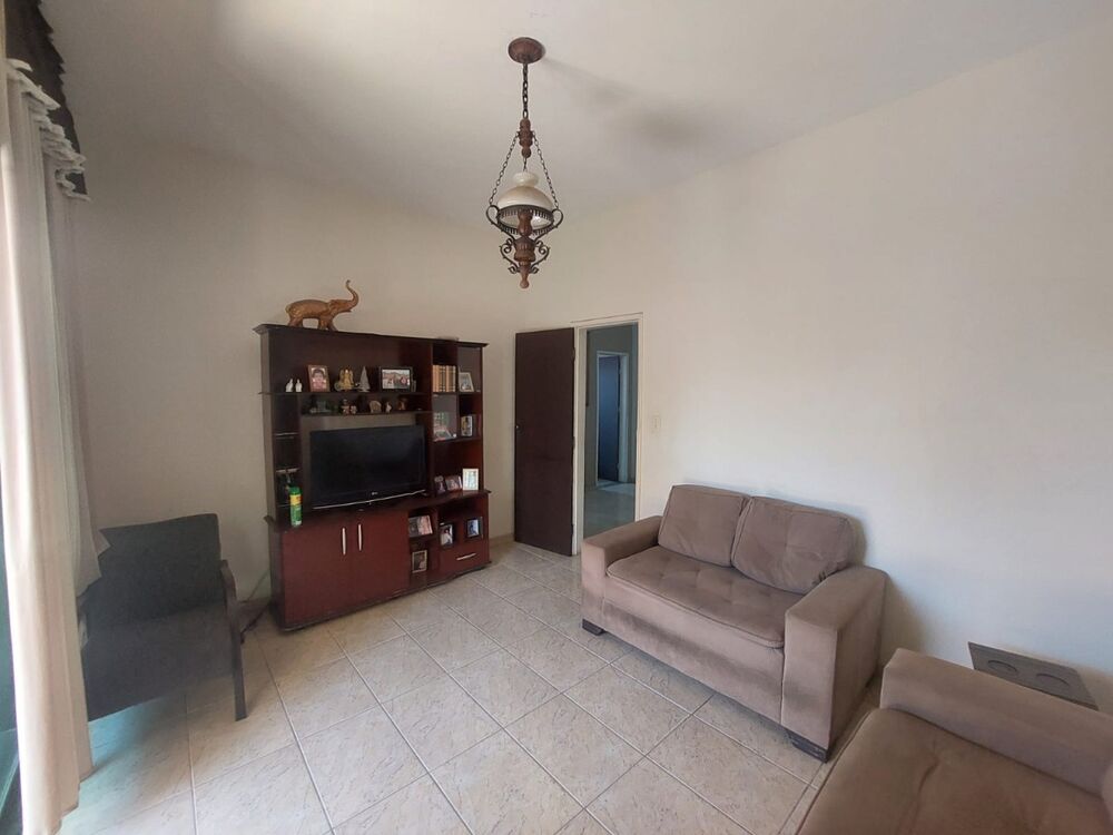 Casa à venda com 3 quartos, 360m² - Foto 4