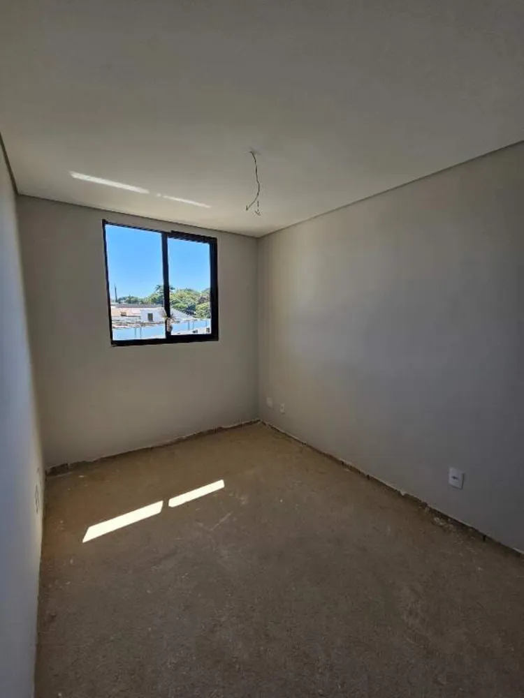 Casa, 4 quartos, 120 m² - Foto 1