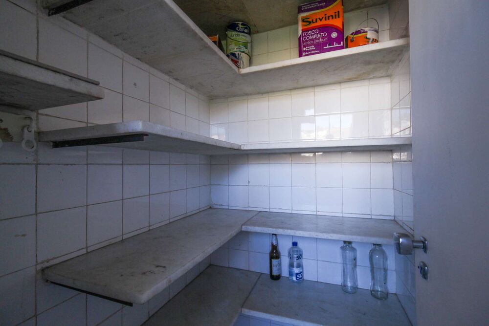Apartamento à venda com 3 quartos, 175m² - Foto 4
