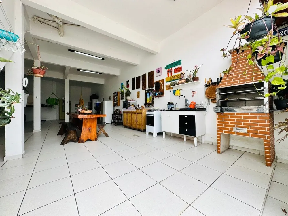 Casa, 4 quartos, 222 m² - Foto 4