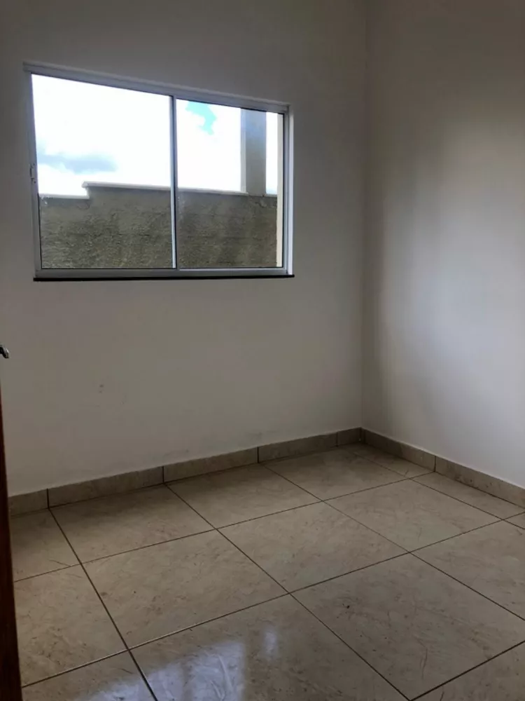 Casa à venda com 3 quartos, 97m² - Foto 8