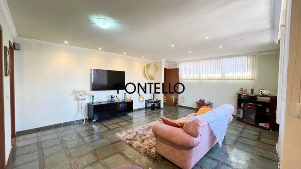 Casa, 5 quartos, 342 m² - Foto 1