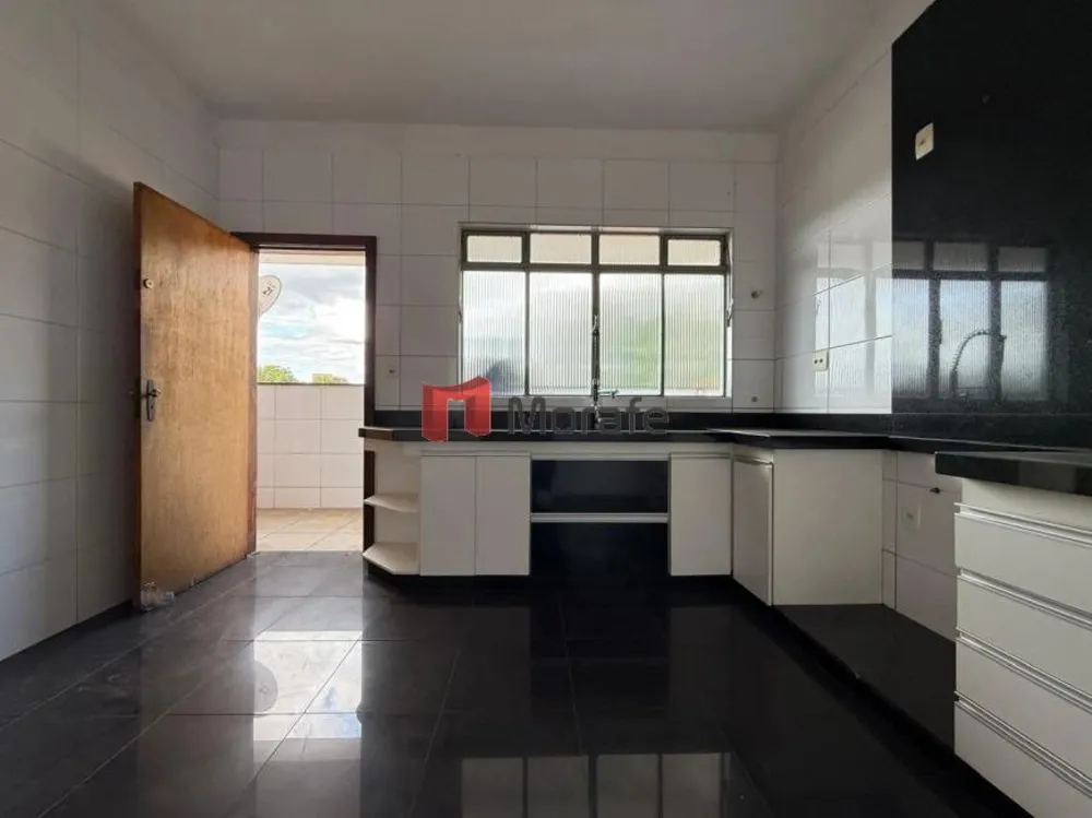Apartamento, 3 quartos, 650 m² - Foto 3