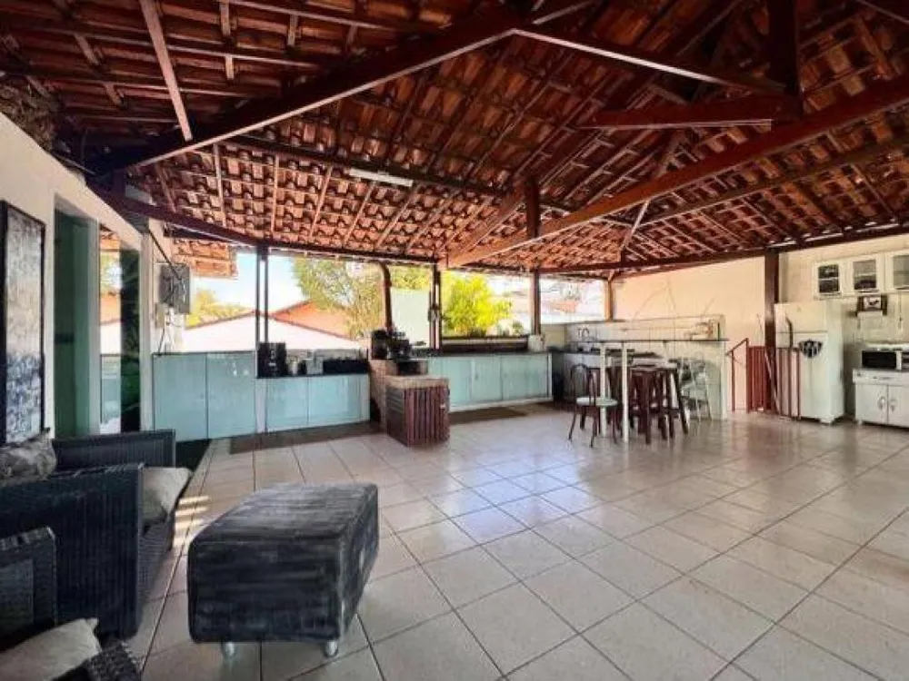 Casa, 5 quartos, 220 m² - Foto 2