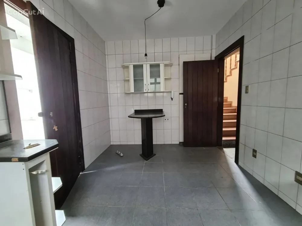 Casa, 5 quartos, 339 m² - Foto 3