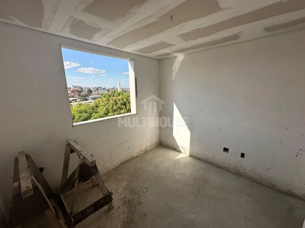 Apartamento, 3 quartos, 180 m² - Foto 1