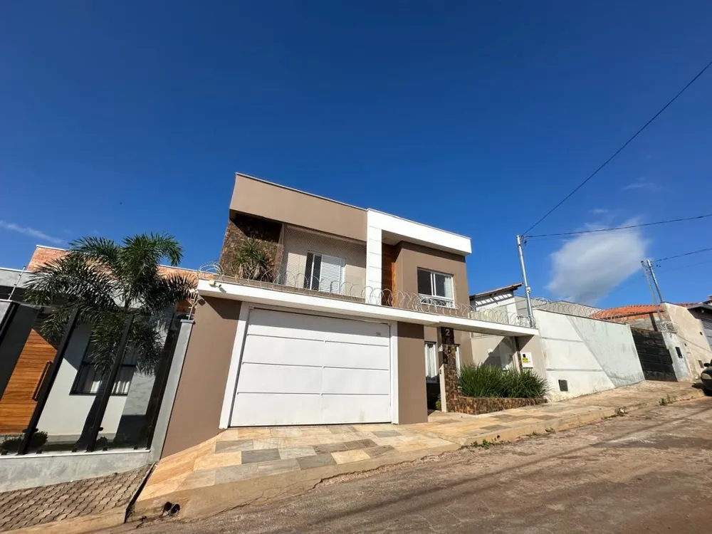 Casa, 4 quartos, 240 m² - Foto 2