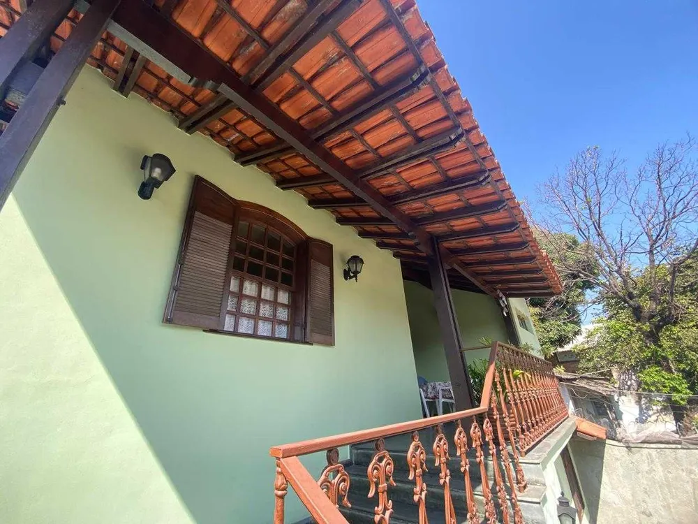 Casa, 5 quartos, 361 m² - Foto 1